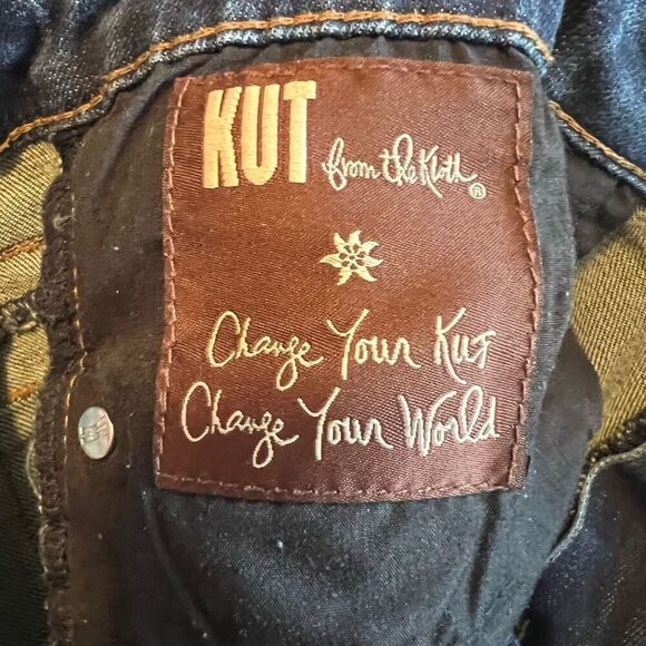 Kut From The Kloth Distressed Classic Straight Leg Dark Wash Jeans Size 14 - Picture 8 of 9